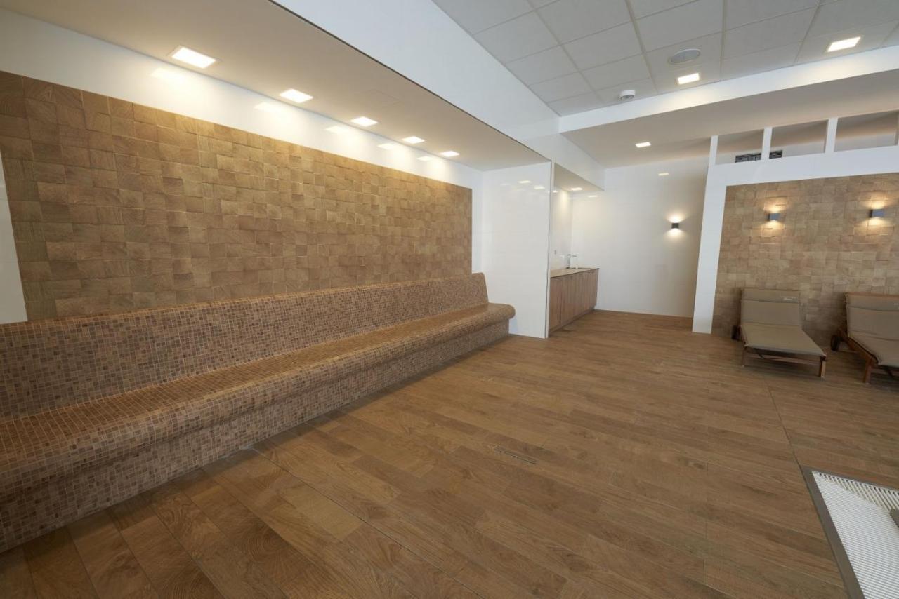 Spa Moser Apartments كارلوفي فاري المظهر الخارجي الصورة